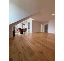Licht, Raum & Design - moderne 2-Zimmer-Dachgeschosswohnung nach hochwertiger Kernsanierung - Ostfildern- Kemnat