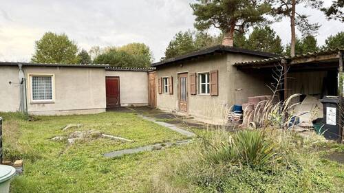 Garten und Nebengelass - Doppelhaushälfte mit 72,00 m² in Gräfenhainichen zum Kaufen