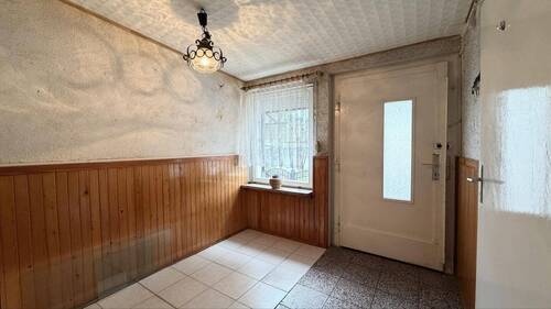 Hauseingang und Flur - 