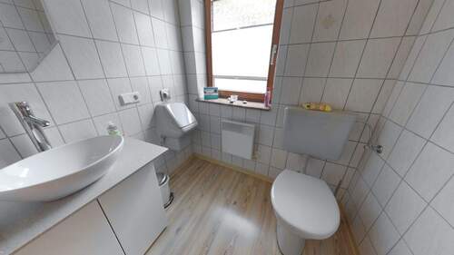 Gäste-WC EG Hauptgebäude - 