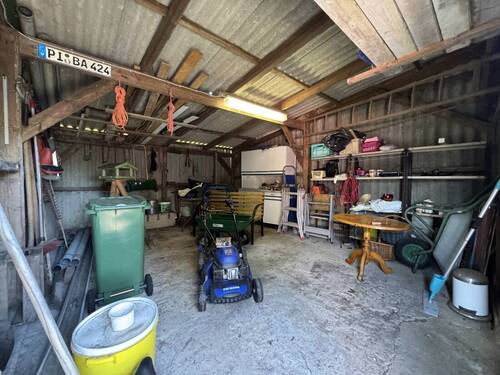 Garage - 