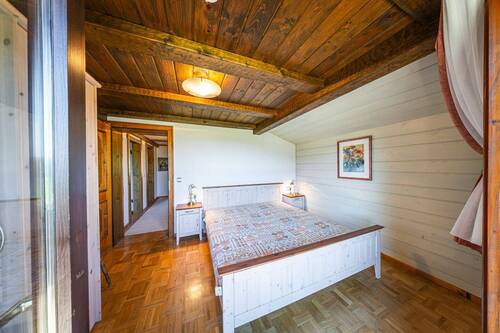 3. Schlafzimmer im Dachgeschoss.jpg - 