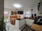 Küche - Großzügige Erdgeschosswohnung in TachertingEmertsham