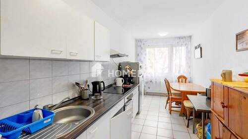 Küche 1 - Attraktive 3-Zimmer-Wohnung mit Loggia in gefragter Lage von Frankfurt-Oberrad