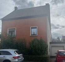 Wieder im Angebot!!!! Freistehendes 1-Familienhaus in zentraler Lage von Lebach zu verkaufen