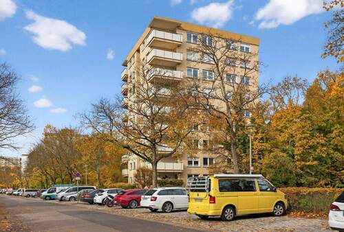 Titelbild - Wohnen mit Weitblick - helle 4-Zimmer-Wohnung mit Balkon