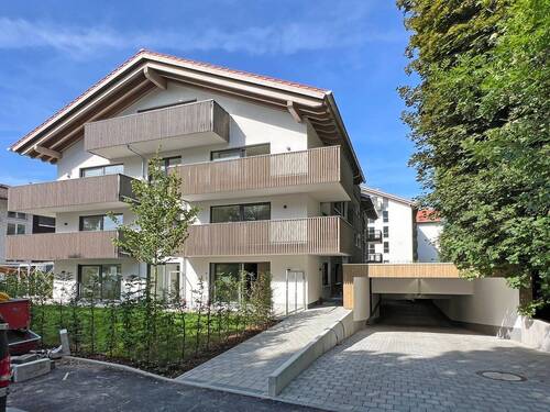 Tiefgarageneinfahrt - 3 Zimmer Etagenwohnung zum Kaufen in Garmisch-Partenkirchen