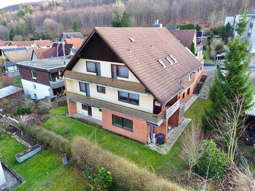 Westansicht - 1 Zimmer Mehrfamilienhaus, Wohnhaus in Langelsheim
