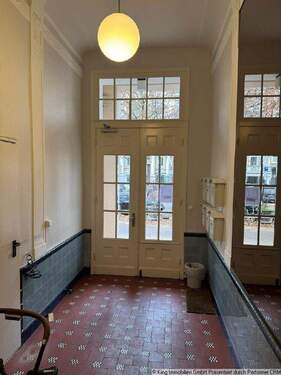 Treppenhaus - 4 Zimmer Etagenwohnung in Hamburg