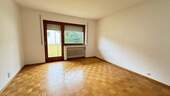 Schlafzimmer mit Zugang zum Balkon- - 