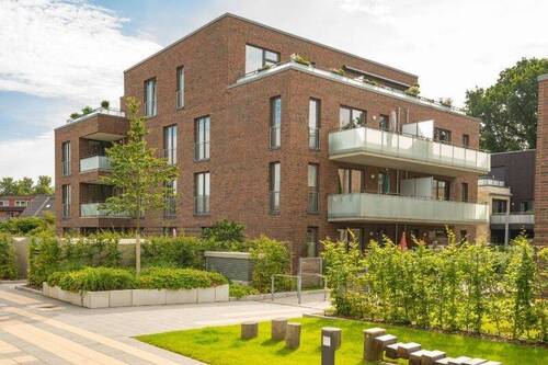 Hausansicht - Etagenwohnung mit 82,80 m² in Norderstedt zur Miete