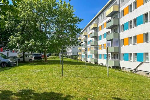 Ansicht Balkonseite_Zaderastraße 78-86_Frühjahr - 