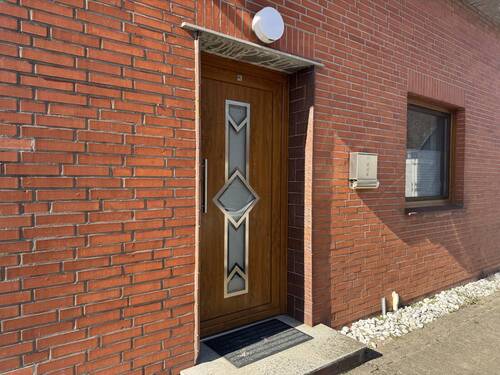 Haustür - Einfamilienhaus mit 148,00 m&sup2; in Eddelak zum Kaufen