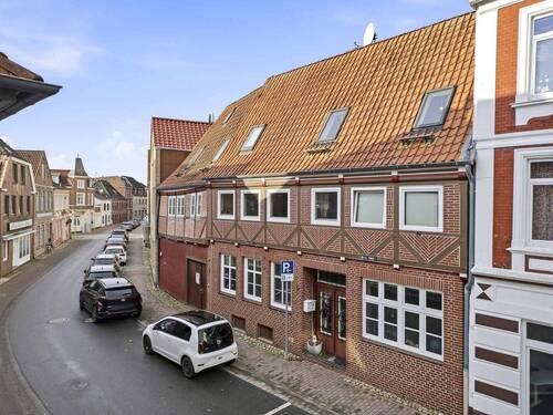 Straßenseite - 