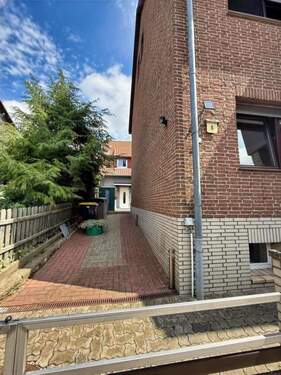 Eingang weg zum Vorbau - 4 Zimmer Einfamilienhaus in Gronau