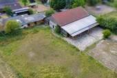 Offenstall mit Paddock und Weide - 