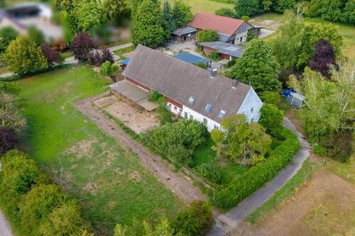 Wohnhaus mit Hausstall - Mehrfamilienhaus, Wohnhaus mit 177,30 m&sup2; in Karlsruhe / Grötzingen zum Kaufen