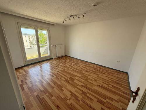 IMG_8351.jpeg - 2 Zimmer Etagenwohnung zum Kaufen in Weißenfels