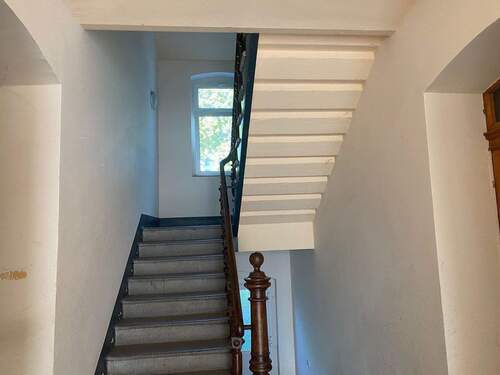 Treppenhaus - 3 Zimmer Etagenwohnung in Halle (Saale)