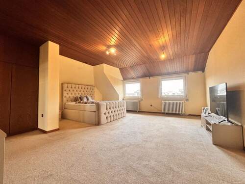 Dachgeschoss - Schlafzimmer… - 