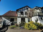 Hofansicht des Wohnhauses - 9 Zimmer Einfamilienhaus in Hofheim