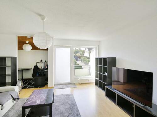 Großer Wohnbereich mit Nische zum Arbeiten und Balkozugang - Etagenwohnung mit 36,00 m² in Hildrizhausen zum Kaufen