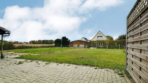  Ansicht von der Terrasse in den Garten - 6 Zimmer Einfamilienhaus in Celle / Scheuen