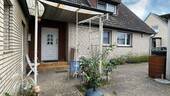 Eingangsbereich vom -kleinen- Hof - Einfamilienhaus mit 130,00 m² in Celle / Scheuen zum Kaufen