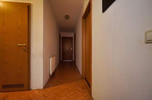 Flur_2 - 