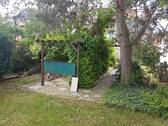 Sitzecke im Garten - Mehrfamilienhaus, Wohnhaus mit 205,80 m² in Großenhain zum Kaufen