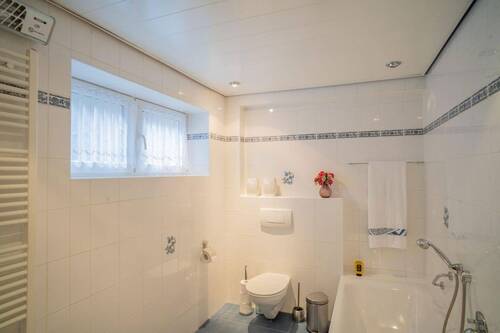 Badezimmer 2: 8 m² - 