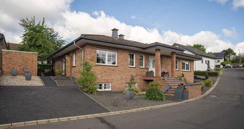 Im Hullchen 18-20 Esch - 8 Zimmer Bungalow zum Kaufen in Esch