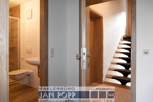 Diele-Bad-Treppenhaus - 