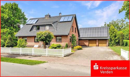 Frontansicht - Großes Einfamilienhaus - perfekt für die ganze Familie!!