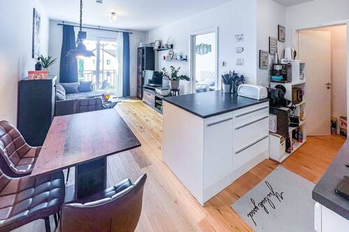 Wohnzimmer - AIGNER - Top geschnittene 2-Zi.-ETW mit schönem Blick in Tutzing