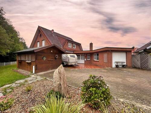 Frontansicht 2 - 5 Zimmer Einfamilienhaus zum Kaufen in Bippen