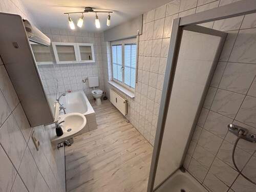 Badezimmer Erdgeschoss - 