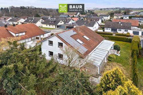 Luftaufnahme - Einfamilienhaus mit 209,00 m&sup2; in Warthausen zum Kaufen