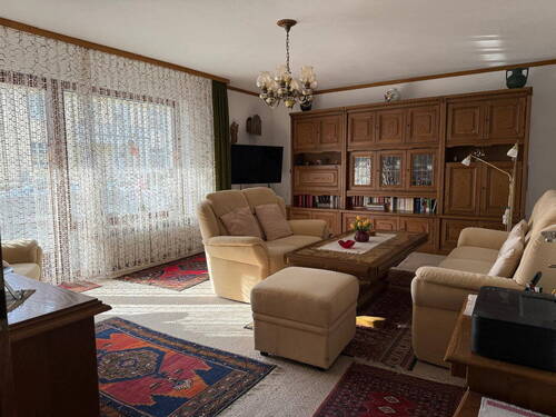 Wohnzimmer - 3 Zimmer Etagenwohnung zum Kaufen in München