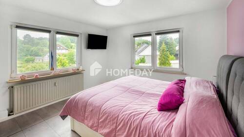1. OG Elternschlafzimmer 1 - 
