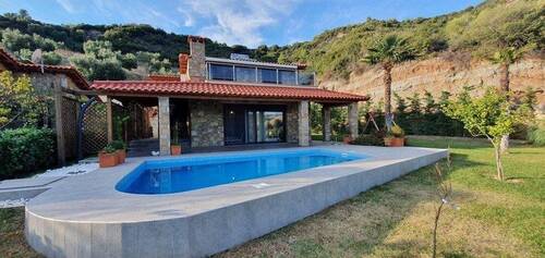 Pool - Tolles Einfamilienhaus mit überdachter Terrasse und Pool in Nea Skioni, Kassandra, Chalkidiki!