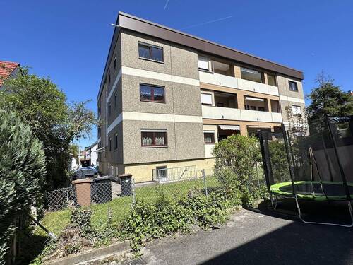 Außenansicht - Solide 3-Zimmerwohnung mit neuem Bad und herrlichem Südbalkon