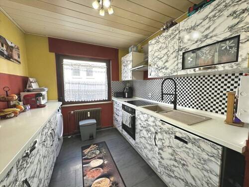 Küche - Etagenwohnung mit 74,40 m&sup2; in Pfullingen zum Kaufen