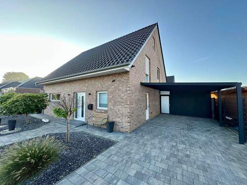 Straßenansicht - 5 Zimmer Einfamilienhaus zum Kaufen in Sassenberg