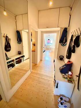 Flur - Etagenwohnung mit 50,00 m&sup2; in München zur Miete