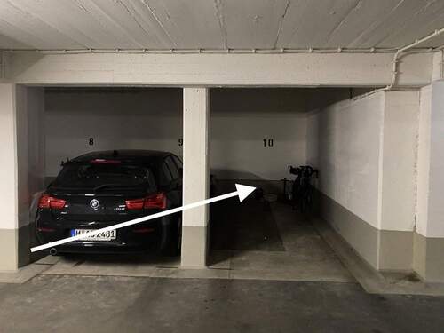 Tiefgaragenstellplatz - 