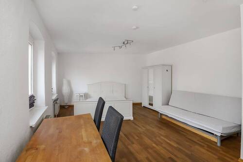 Beispielwohnung 1.OG Zimmer - 1 Zimmer Einfamilienhaus zum Kaufen in Berlin