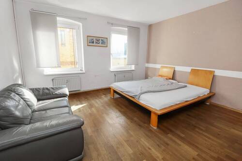 Beispielwohnung 1.OG Zimmer - 1 Zimmer Einfamilienhaus in Berlin