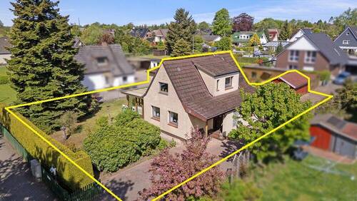 Drohnenansicht - 4 Zimmer Einfamilienhaus in Norderstedt