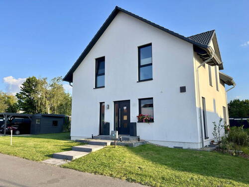Bild 2 - 5 Zimmer Einfamilienhaus zum Kaufen in Luckau
